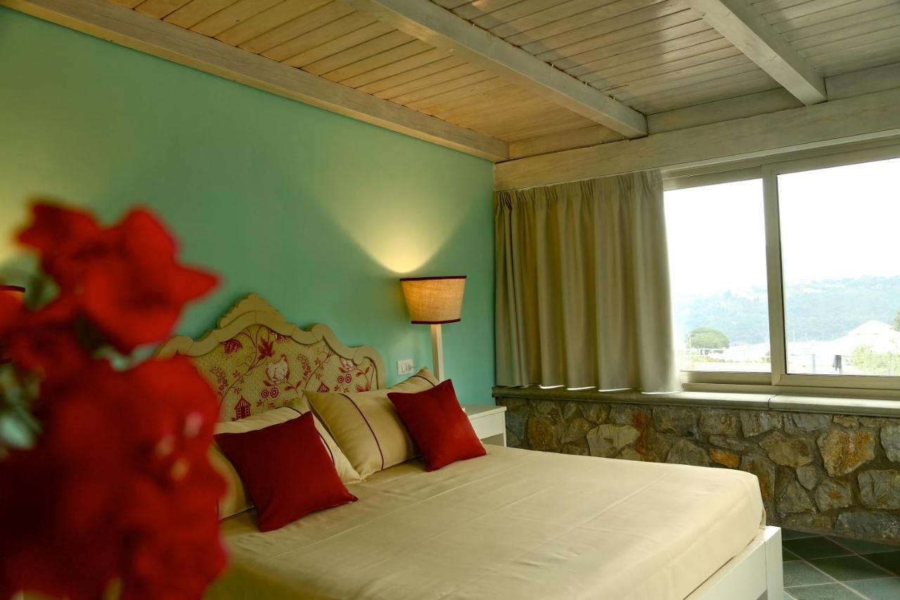 Residence Les Oliviers Porto Azzurro Exterior photo